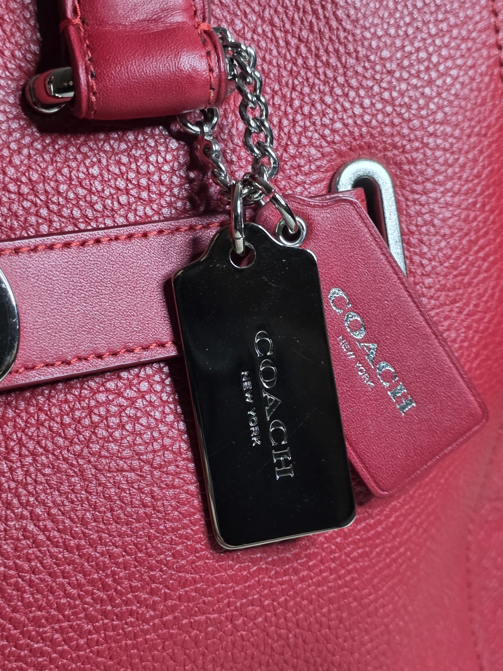 Authentic Coach Red Swagger Caryall With Dustbag & Cards - Picture 9 of 16